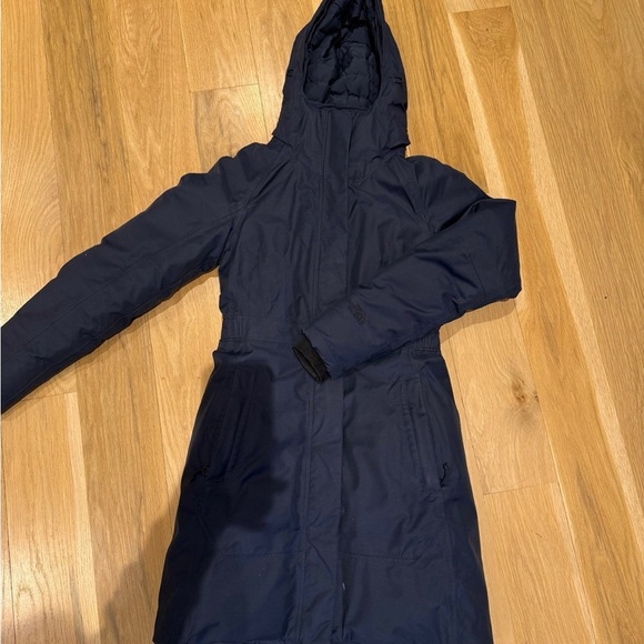 North face jacket - Picture 2 of 3